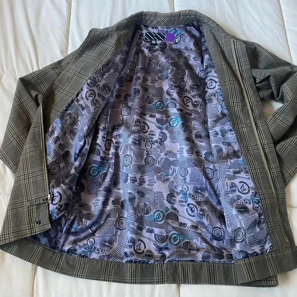 Quicksilver men’s jacket - Picture 2 of 3